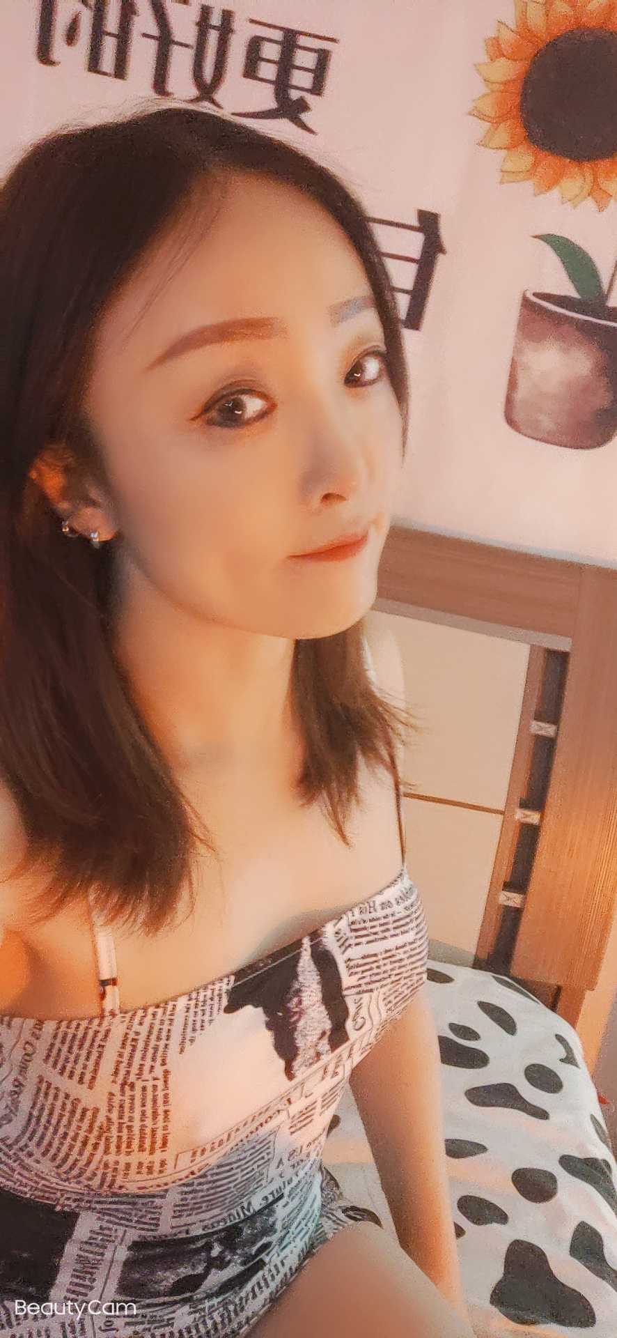 兼职果果,1.60米，100斤，qt